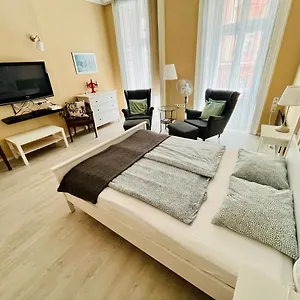  Appartamento Academy - Elegant Place Next To The Parliament